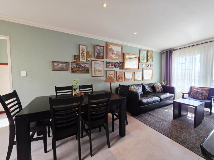 2 Bedroom Property for Sale in La Montagne Gauteng
