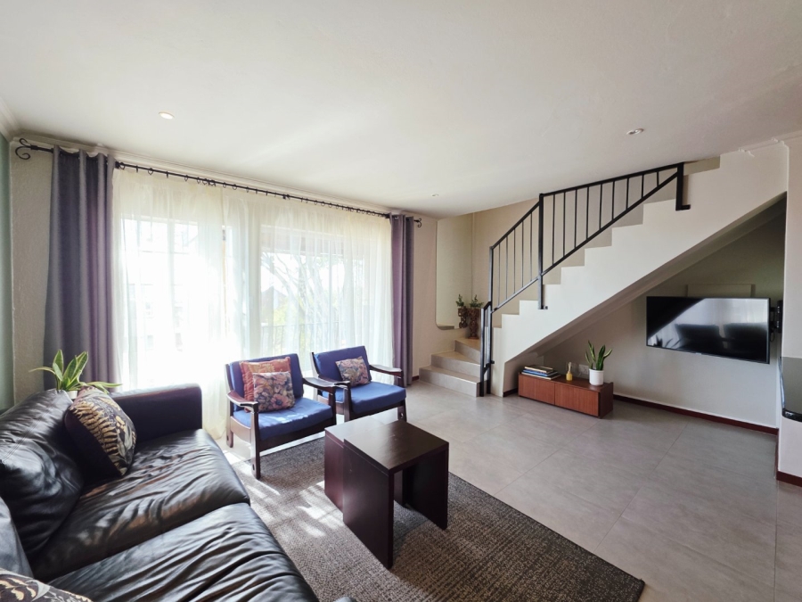 2 Bedroom Property for Sale in La Montagne Gauteng