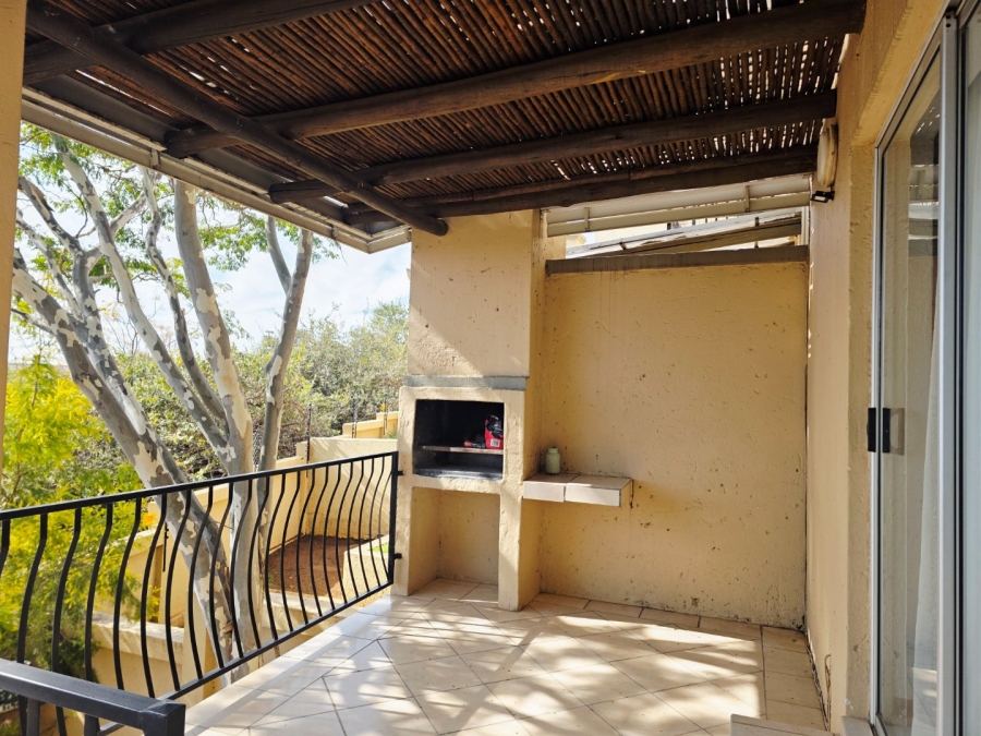 2 Bedroom Property for Sale in La Montagne Gauteng