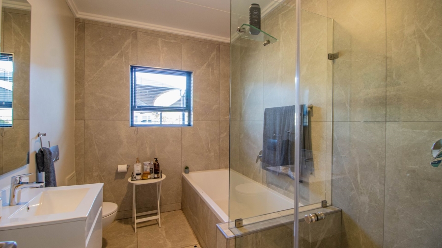 3 Bedroom Property for Sale in Serengeti Lifestyle Estate Gauteng