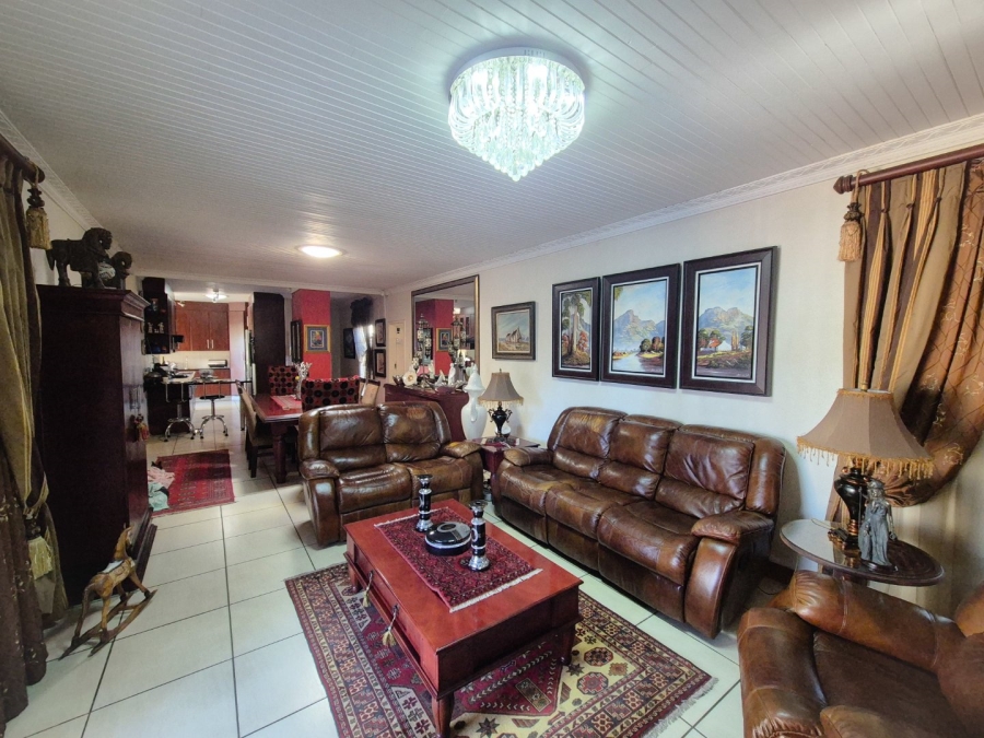  Bedroom Property for Sale in Vanderbijlpark SW 5 Gauteng