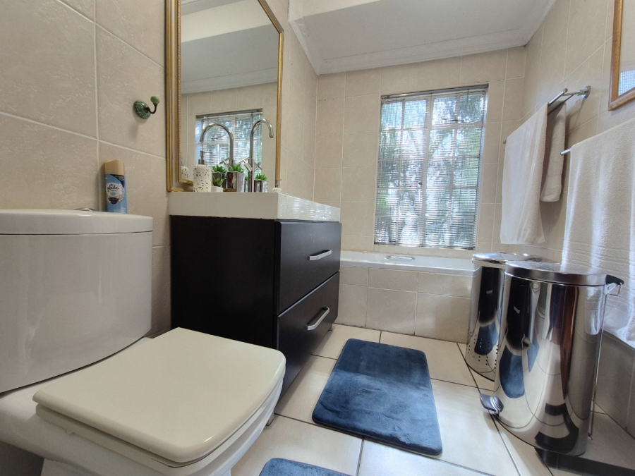  Bedroom Property for Sale in Vanderbijlpark SW 5 Gauteng