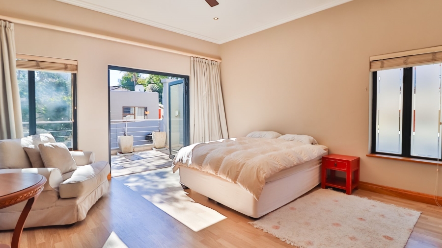 4 Bedroom Property for Sale in Benmore Gardens Gauteng