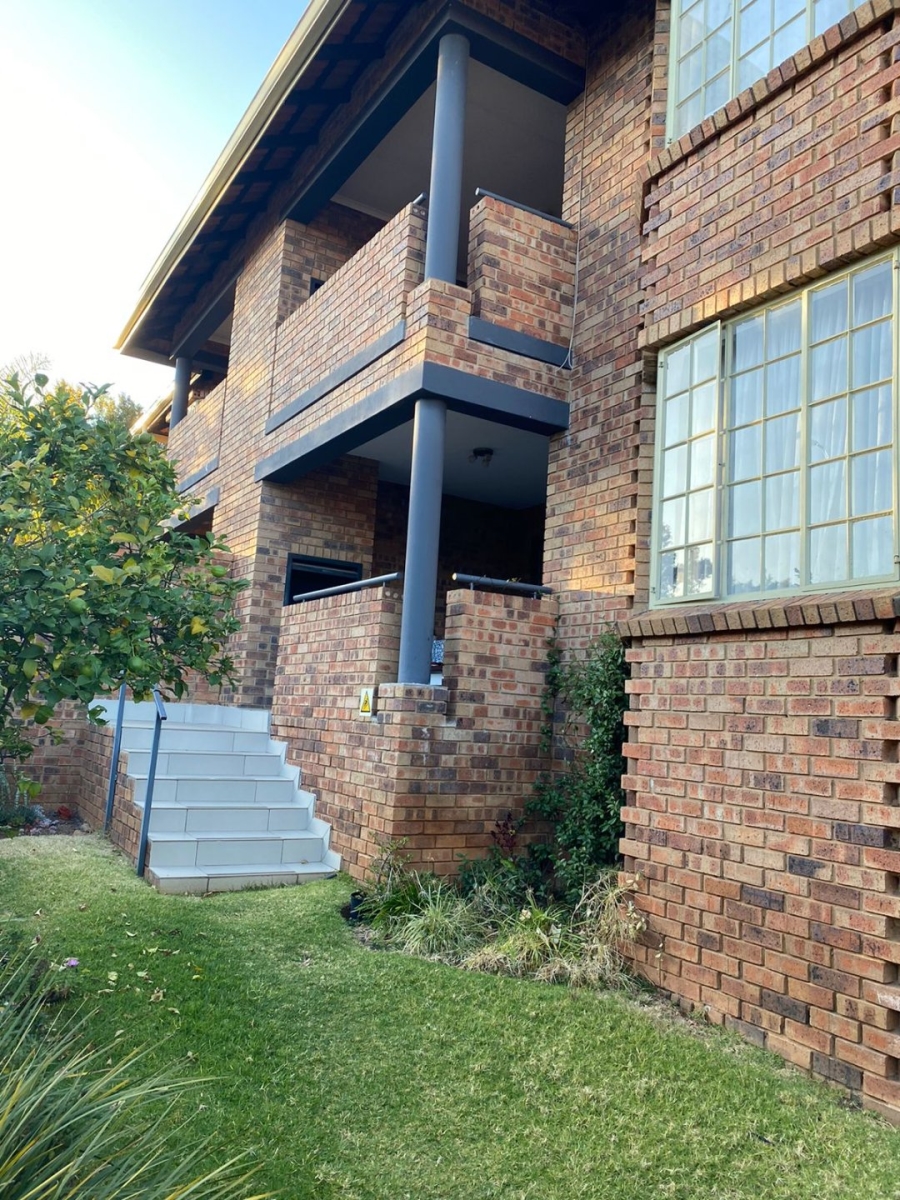 3 Bedroom Property for Sale in Erasmuskloof Gauteng