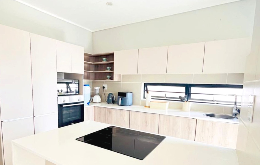 To Let 3 Bedroom Property for Rent in Amberfield Gauteng