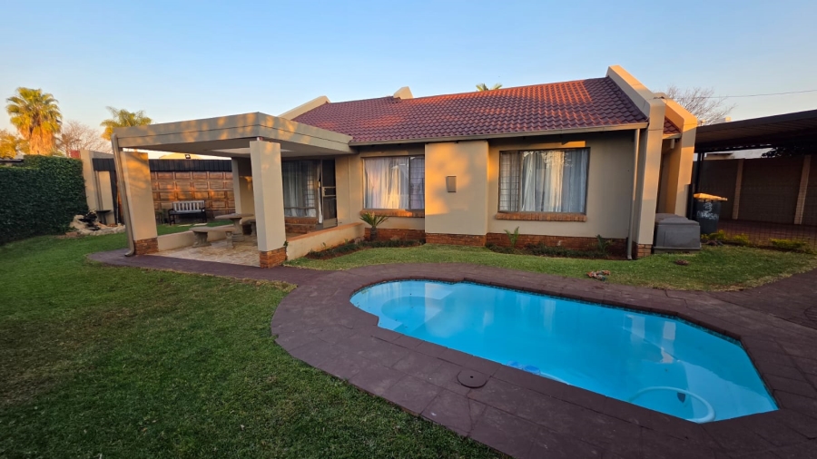 3 Bedroom Property for Sale in Doornpoort Gauteng