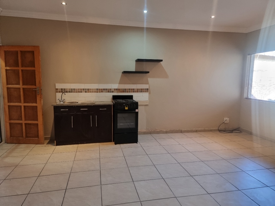 To Let 1 Bedroom Property for Rent in Rooihuiskraal Gauteng