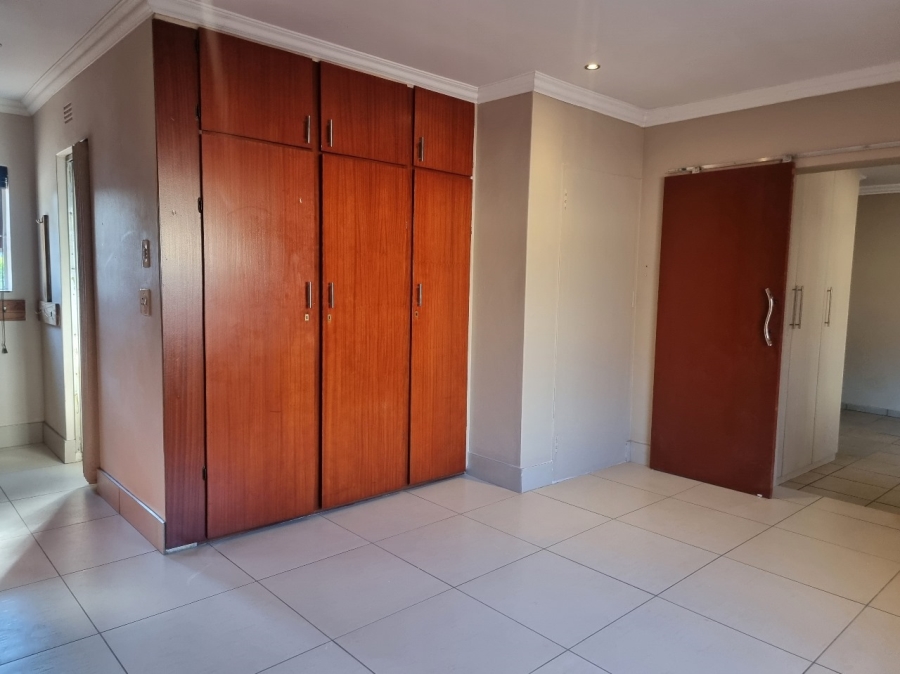 To Let 1 Bedroom Property for Rent in Rooihuiskraal Gauteng