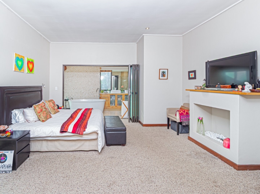 4 Bedroom Property for Sale in Copperleaf Estate Gauteng