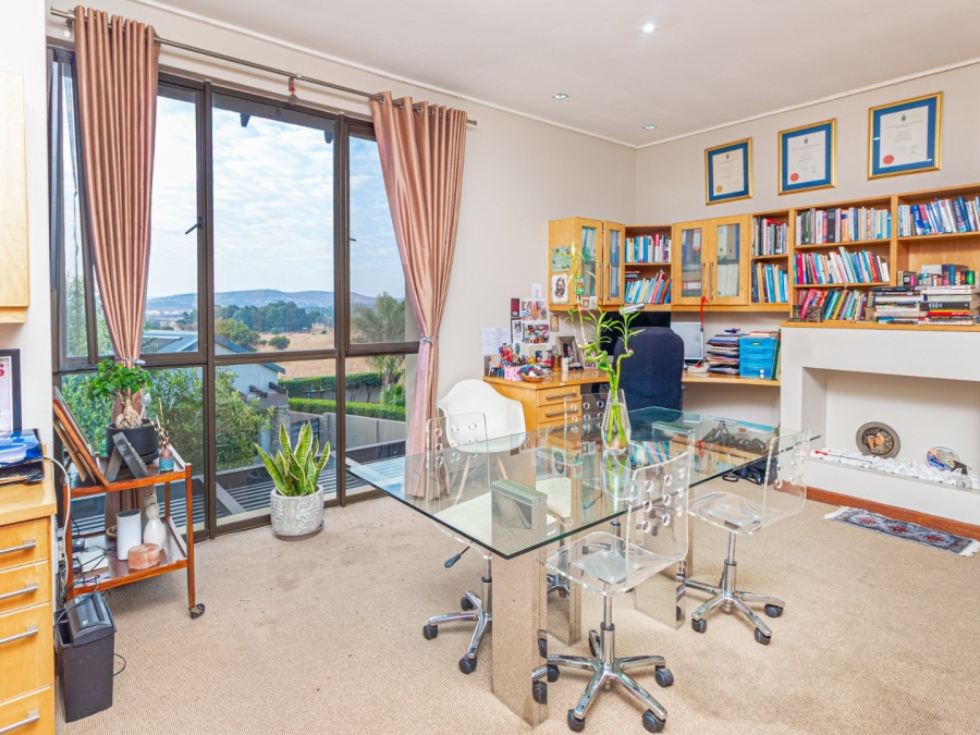 4 Bedroom Property for Sale in Copperleaf Estate Gauteng