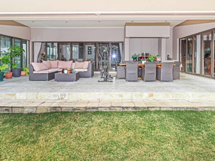 4 Bedroom Property for Sale in Copperleaf Estate Gauteng