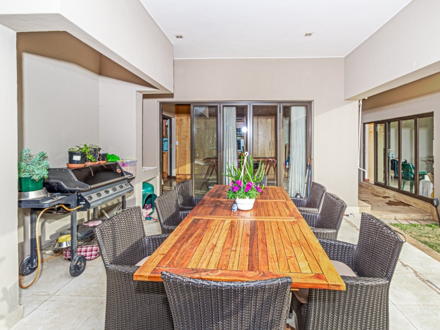 4 Bedroom Property for Sale in Copperleaf Estate Gauteng