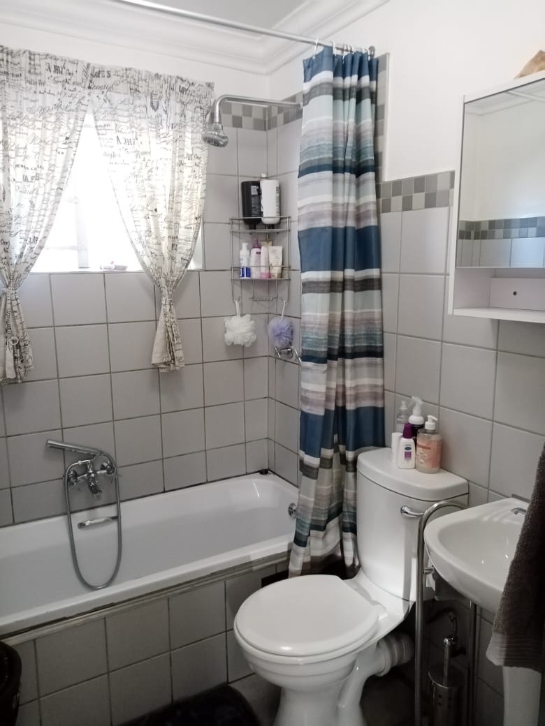 3 Bedroom Property for Sale in Weavind Park Gauteng