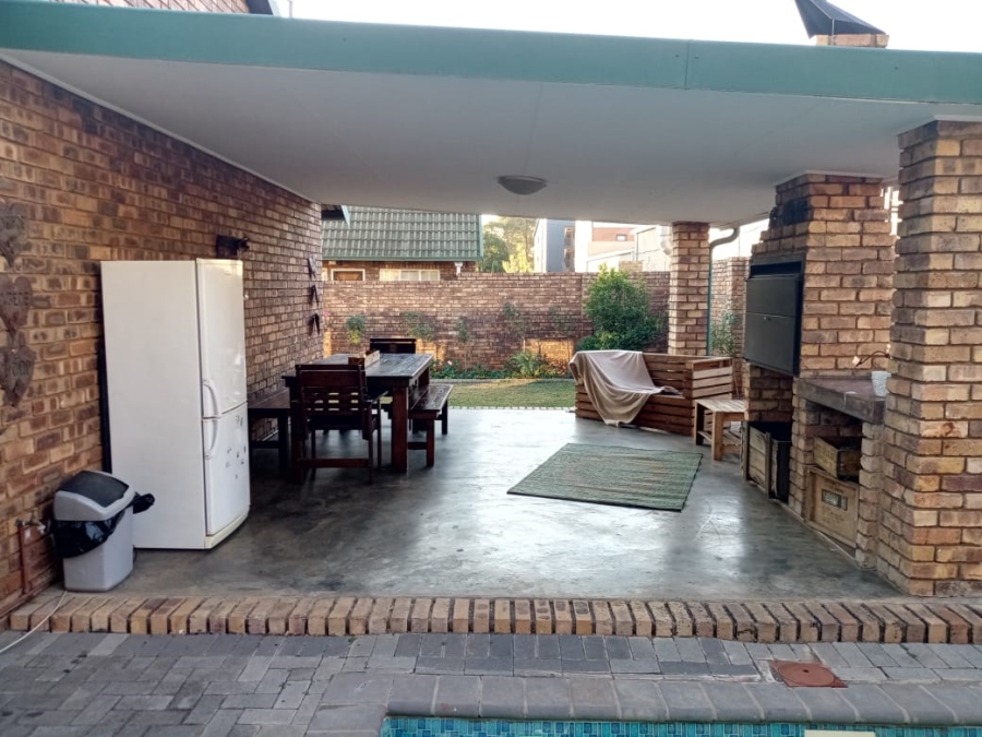 3 Bedroom Property for Sale in Weavind Park Gauteng
