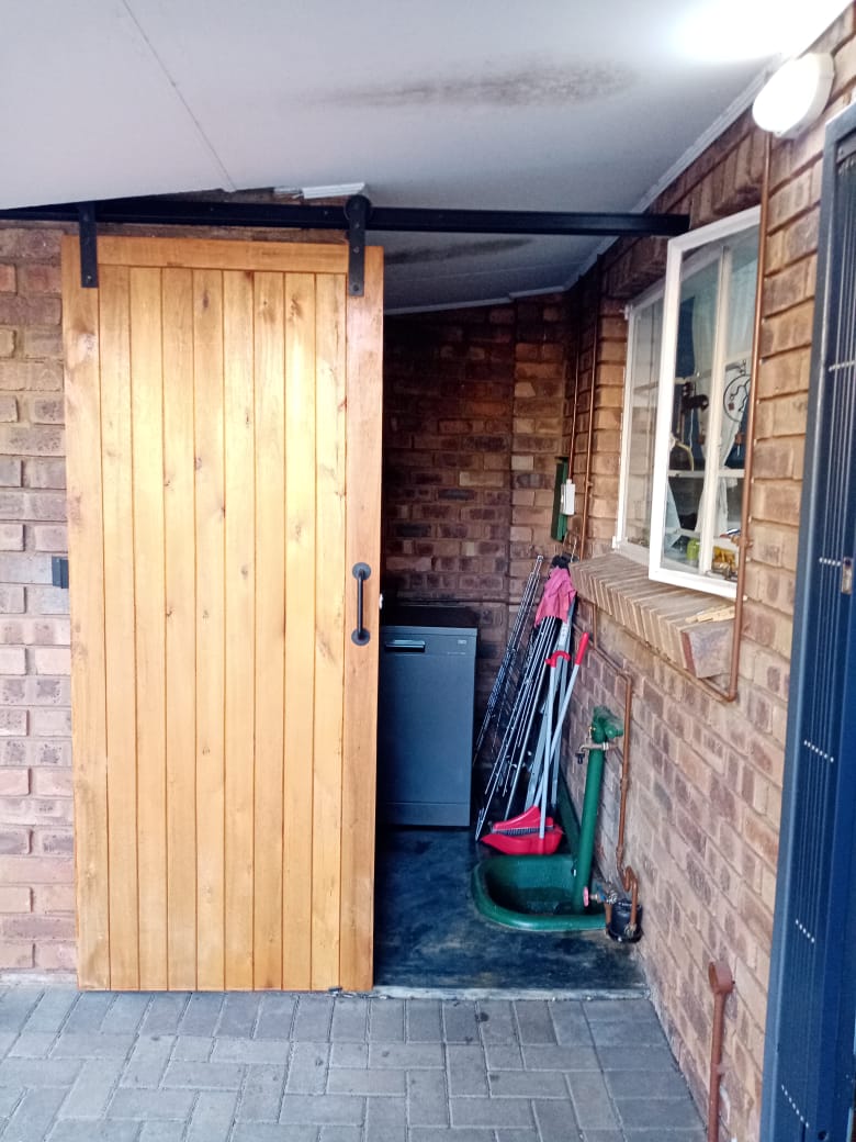 3 Bedroom Property for Sale in Weavind Park Gauteng