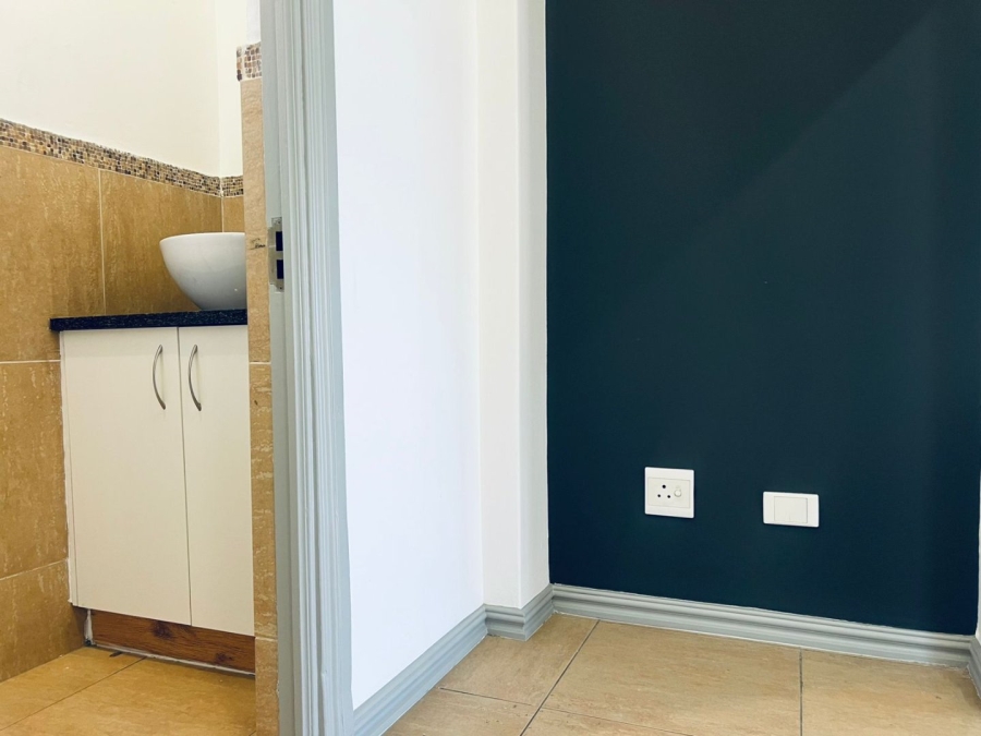2 Bedroom Property for Sale in Greenstone Hill Gauteng