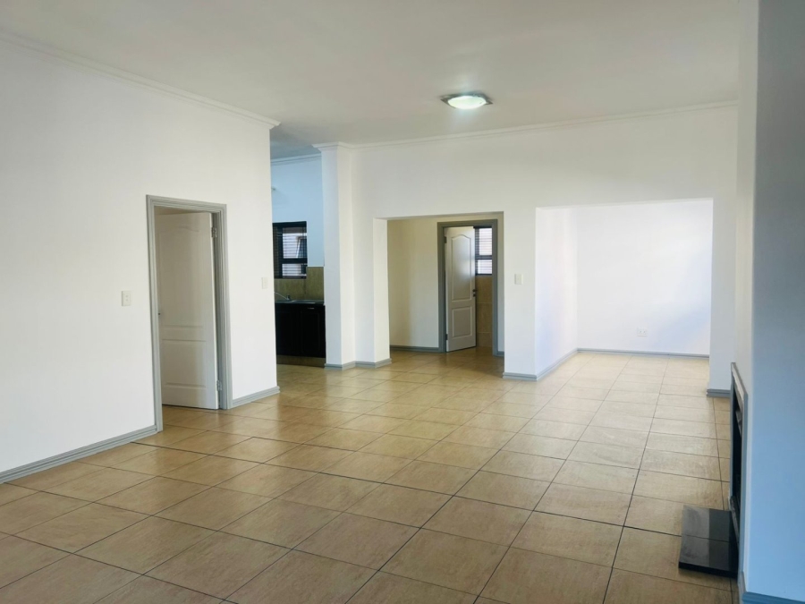 2 Bedroom Property for Sale in Greenstone Hill Gauteng