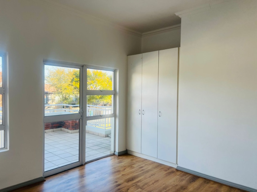 2 Bedroom Property for Sale in Greenstone Hill Gauteng