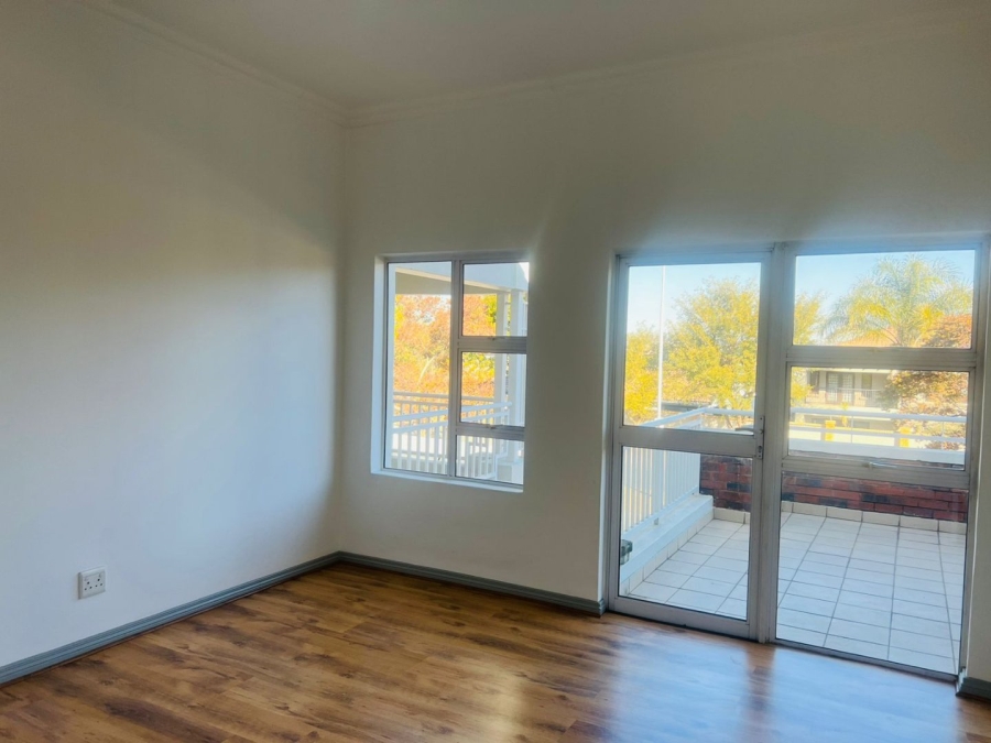 2 Bedroom Property for Sale in Greenstone Hill Gauteng