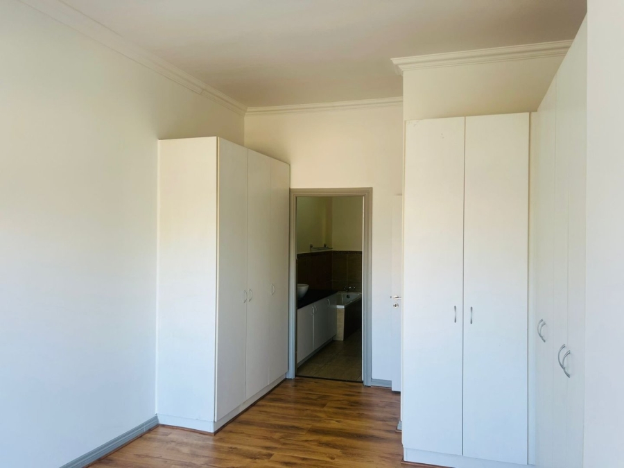 2 Bedroom Property for Sale in Greenstone Hill Gauteng