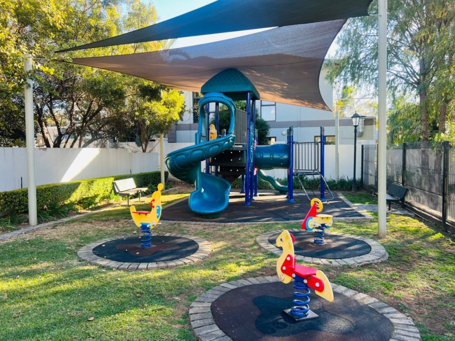 2 Bedroom Property for Sale in Greenstone Hill Gauteng