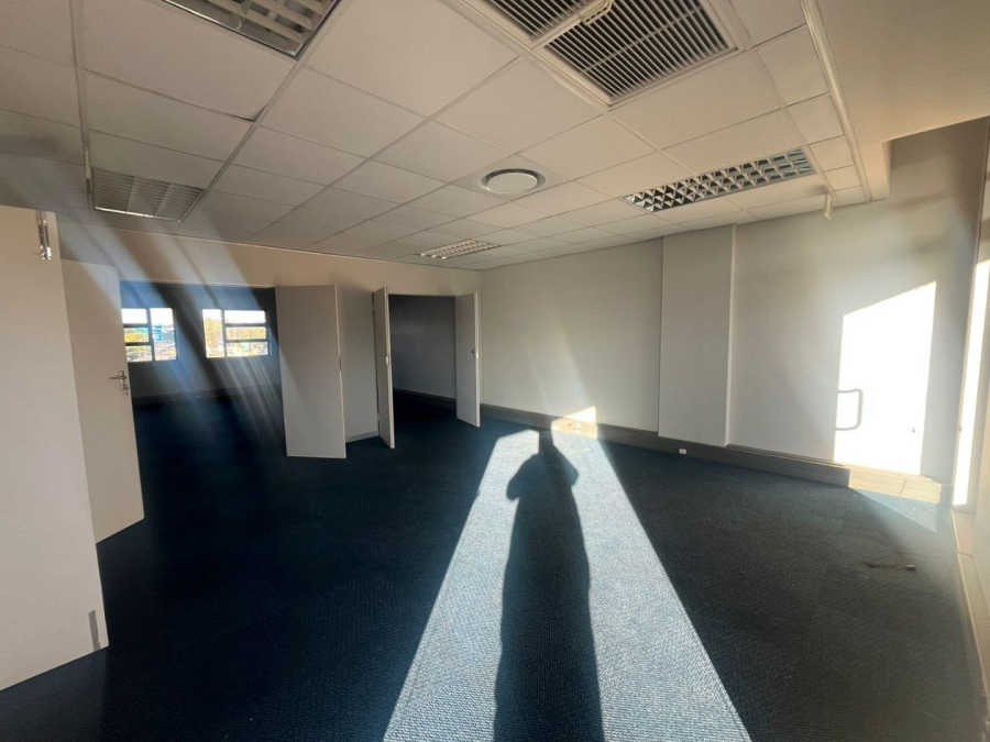 To Let commercial Property for Rent in Waterkloof Ridge Gauteng