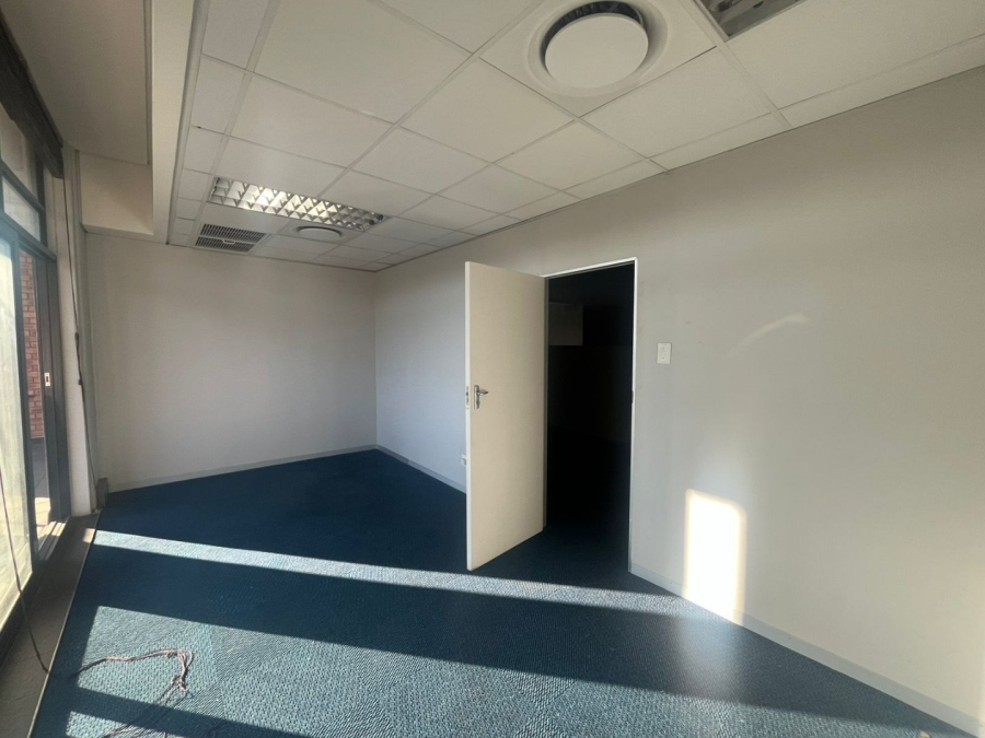 To Let commercial Property for Rent in Waterkloof Ridge Gauteng