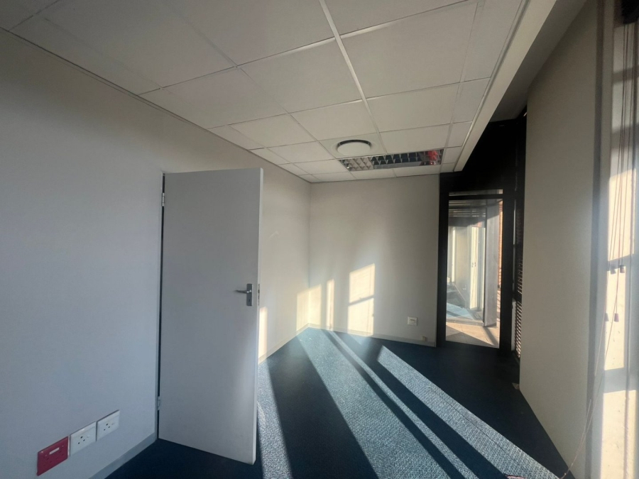 To Let commercial Property for Rent in Waterkloof Ridge Gauteng