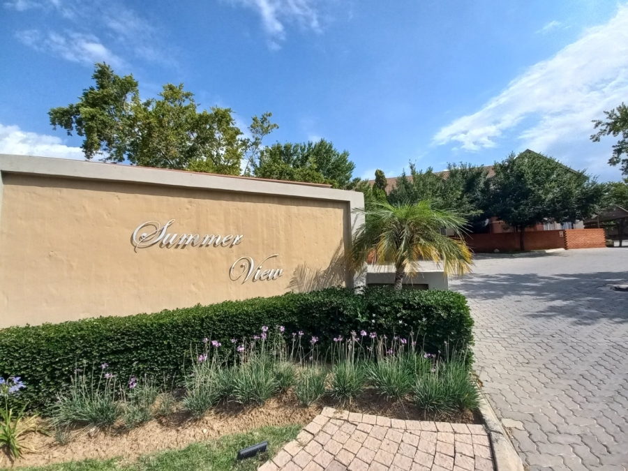 To Let 1 Bedroom Property for Rent in Kosmosdal Gauteng