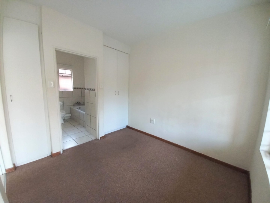 To Let 1 Bedroom Property for Rent in Kosmosdal Gauteng