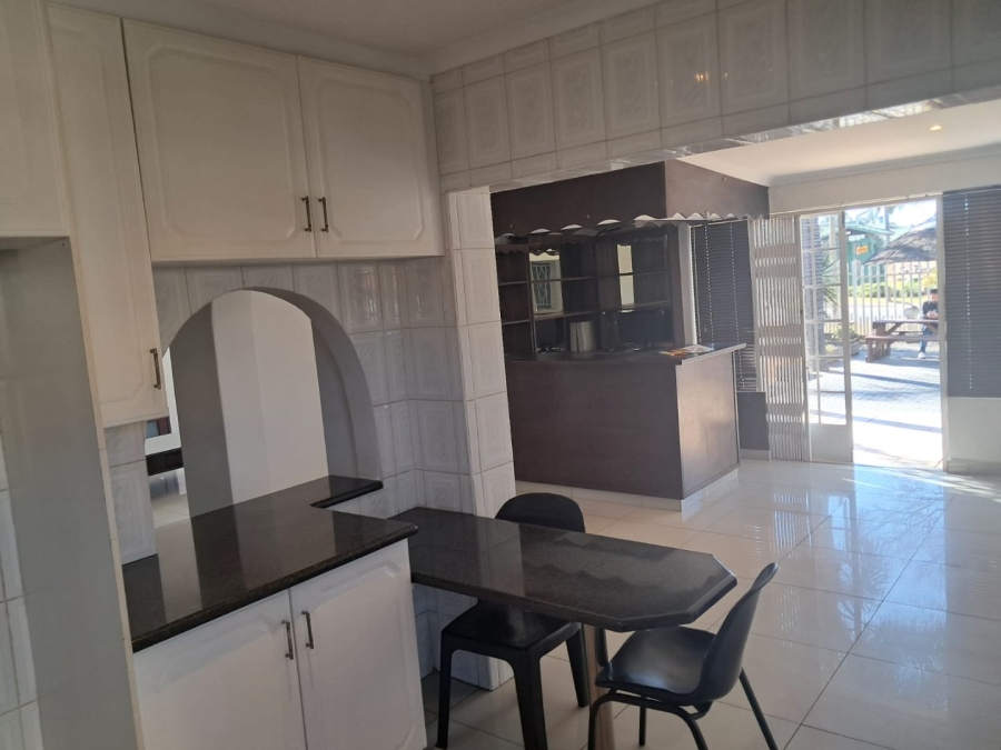To Let 4 Bedroom Property for Rent in Beyers Park Gauteng