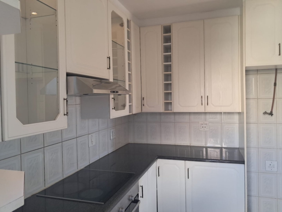 To Let 4 Bedroom Property for Rent in Beyers Park Gauteng