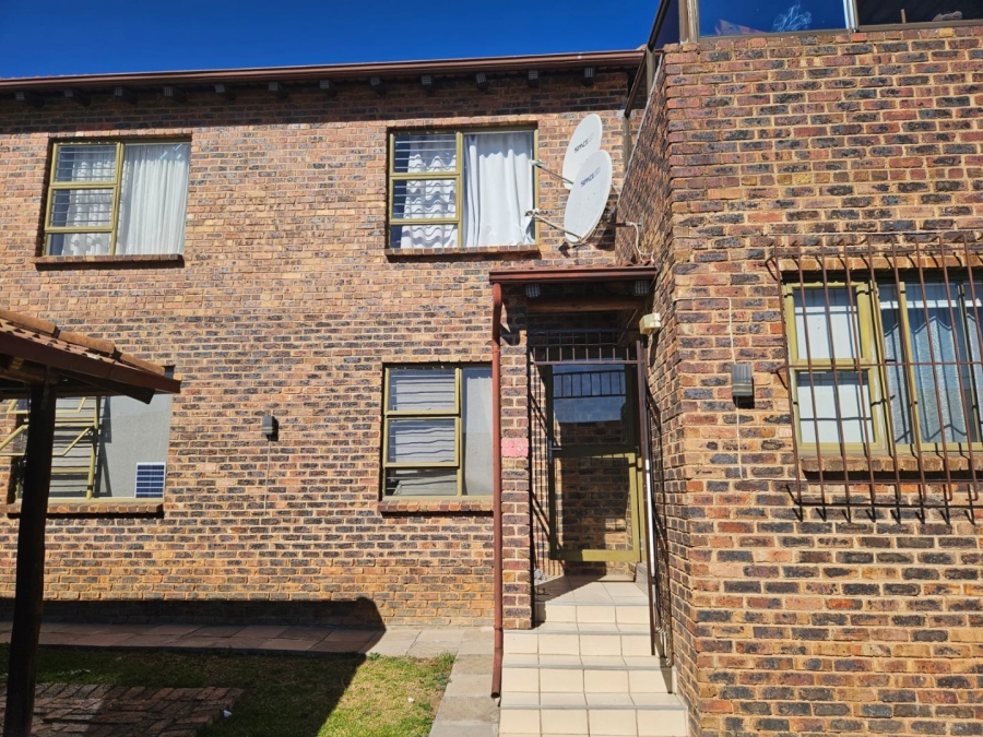 3 Bedroom Property for Sale in Noordhang Gauteng