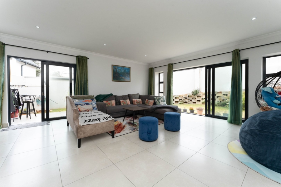 3 Bedroom Property for Sale in Bryanston Gauteng