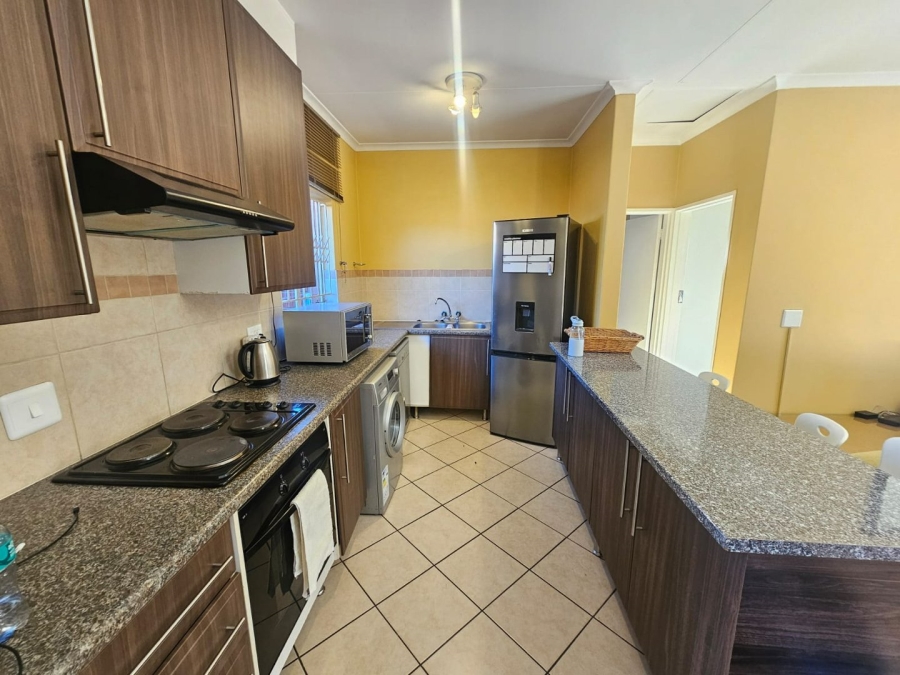 To Let 3 Bedroom Property for Rent in Monavoni Gauteng