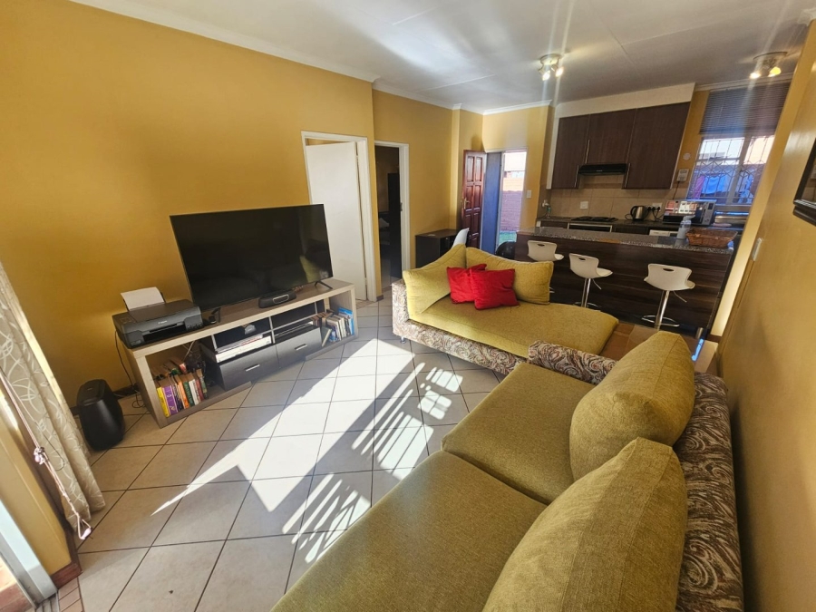 To Let 3 Bedroom Property for Rent in Monavoni Gauteng