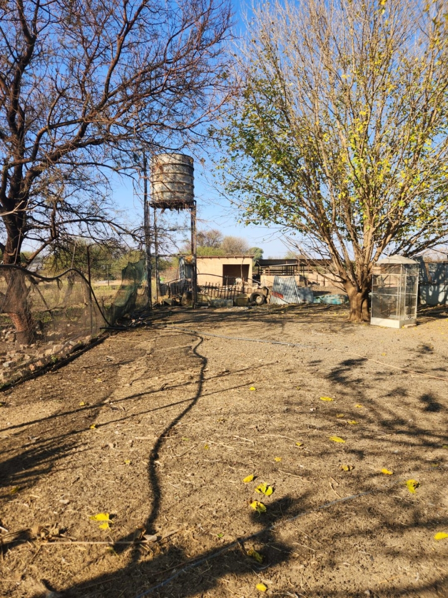 3 Bedroom Property for Sale in Haakdoornboom AH Gauteng