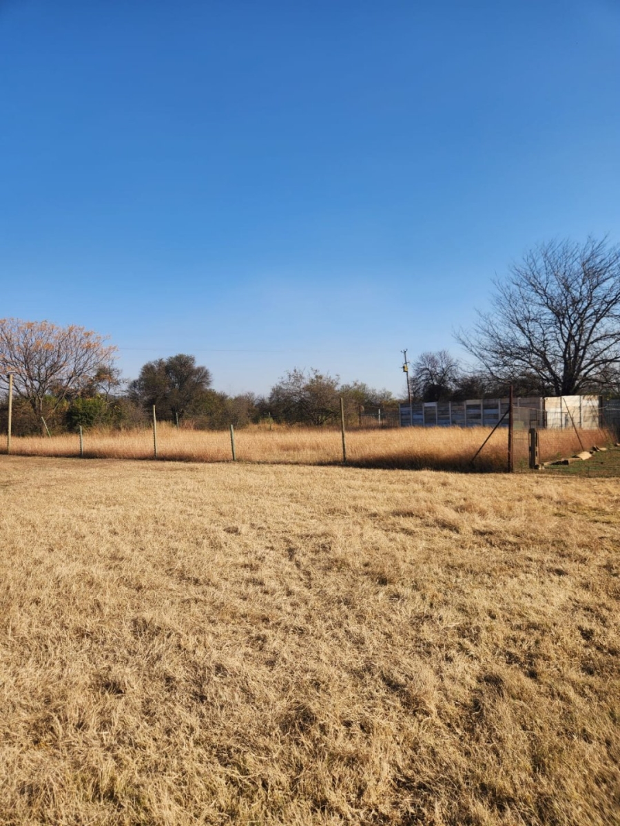 3 Bedroom Property for Sale in Haakdoornboom AH Gauteng