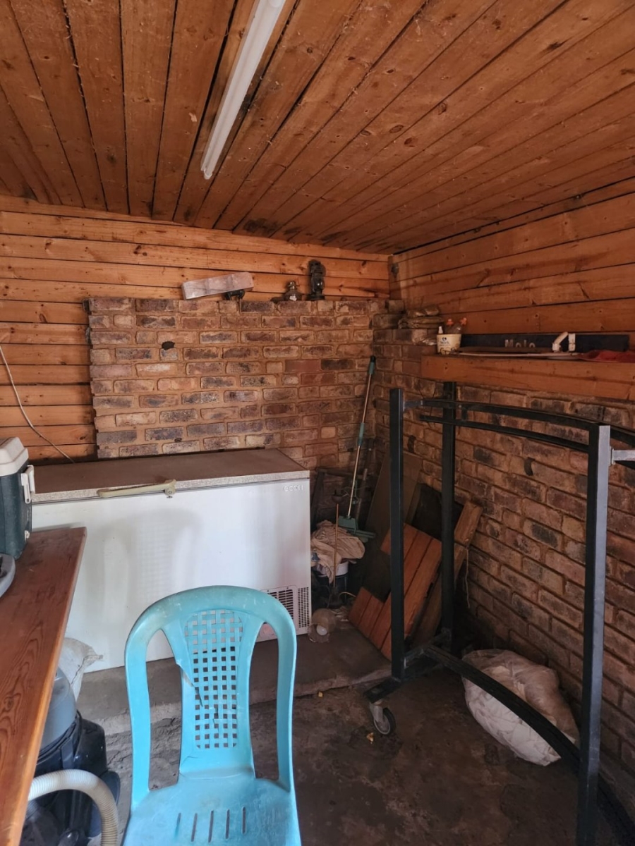 3 Bedroom Property for Sale in Haakdoornboom AH Gauteng