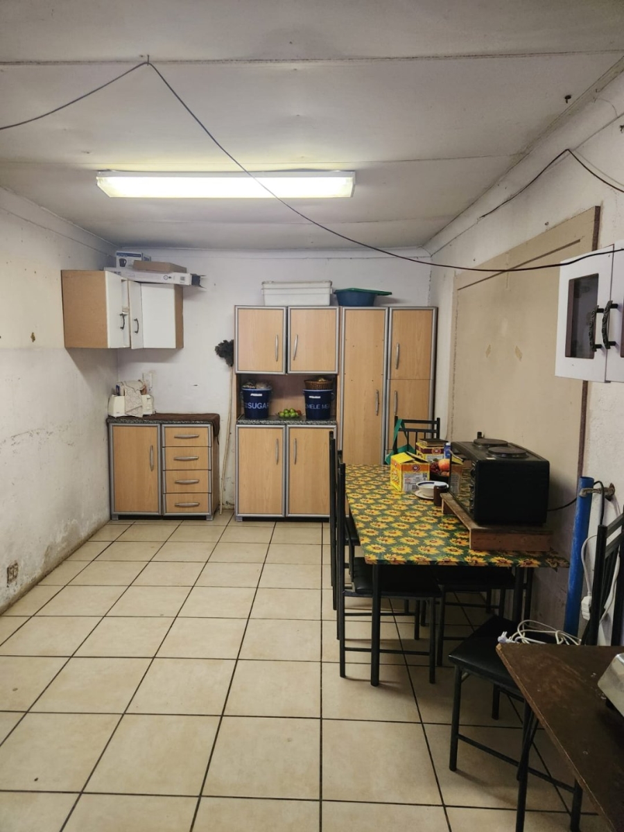 3 Bedroom Property for Sale in Haakdoornboom AH Gauteng