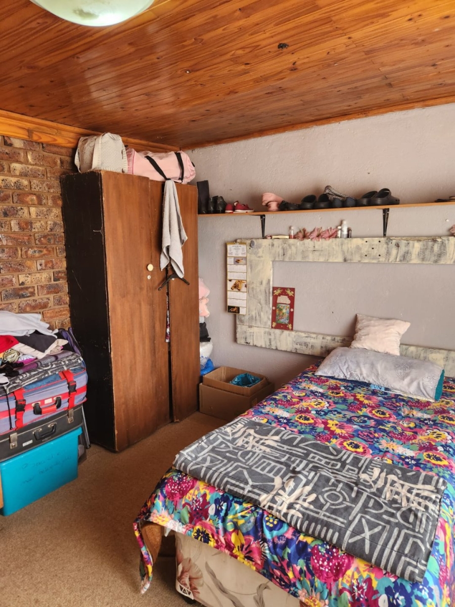 3 Bedroom Property for Sale in Haakdoornboom AH Gauteng