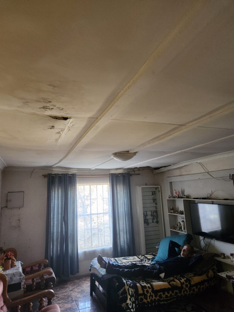 3 Bedroom Property for Sale in Haakdoornboom AH Gauteng