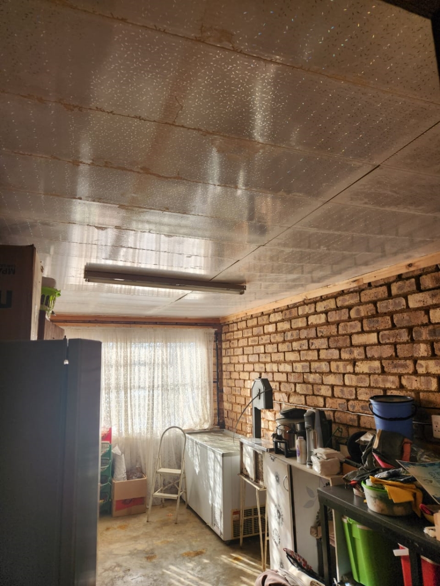 3 Bedroom Property for Sale in Haakdoornboom AH Gauteng