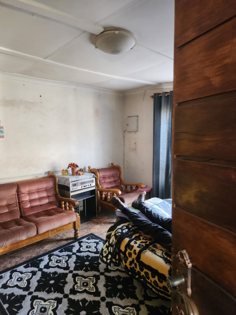 3 Bedroom Property for Sale in Haakdoornboom AH Gauteng