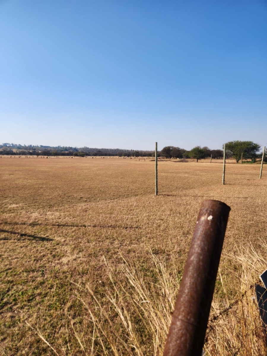 3 Bedroom Property for Sale in Haakdoornboom AH Gauteng