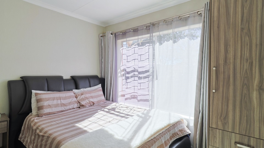 2 Bedroom Property for Sale in Wilgeheuwel Gauteng