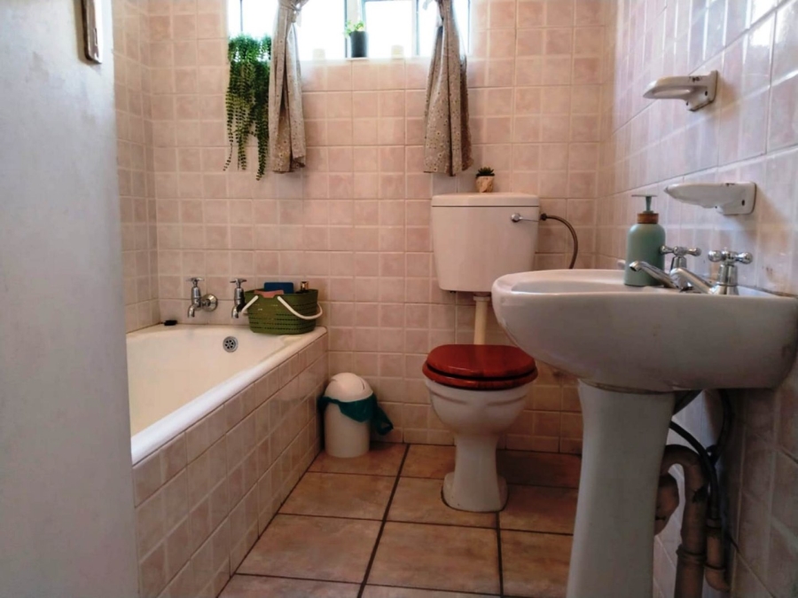 4 Bedroom Property for Sale in Illiondale Gauteng