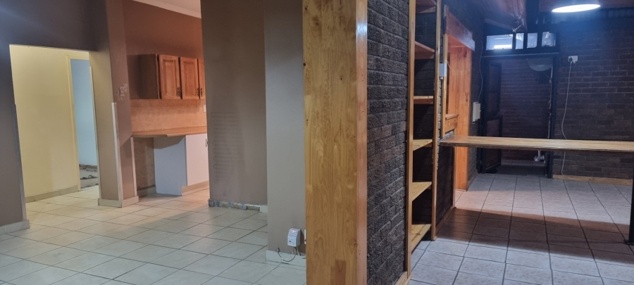 3 Bedroom Property for Sale in Mountain View Gauteng