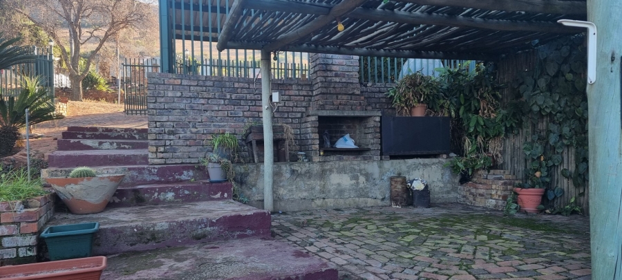 3 Bedroom Property for Sale in Mountain View Gauteng