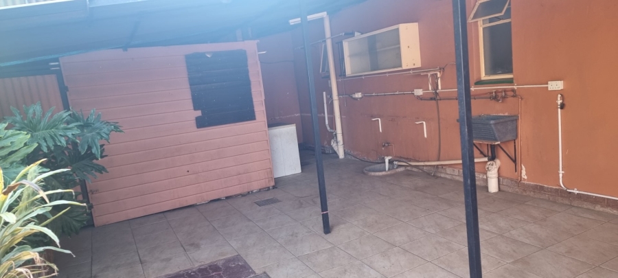 3 Bedroom Property for Sale in Mountain View Gauteng